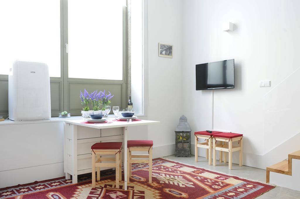 Lovely Mezzanine In Porto With Free Parking Exterior foto